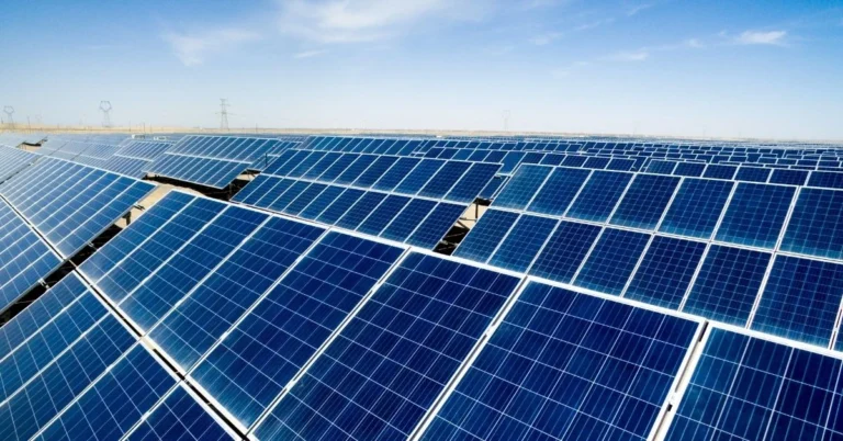 18% tax on solar panel imports in Pakistan, solar panel tax, Pakistan solar import, 18% GST solar, solar price hike, solar system cost, solar import duty, energy crisis, renewable tax, solar panel ban, Pakistan solar tariff,